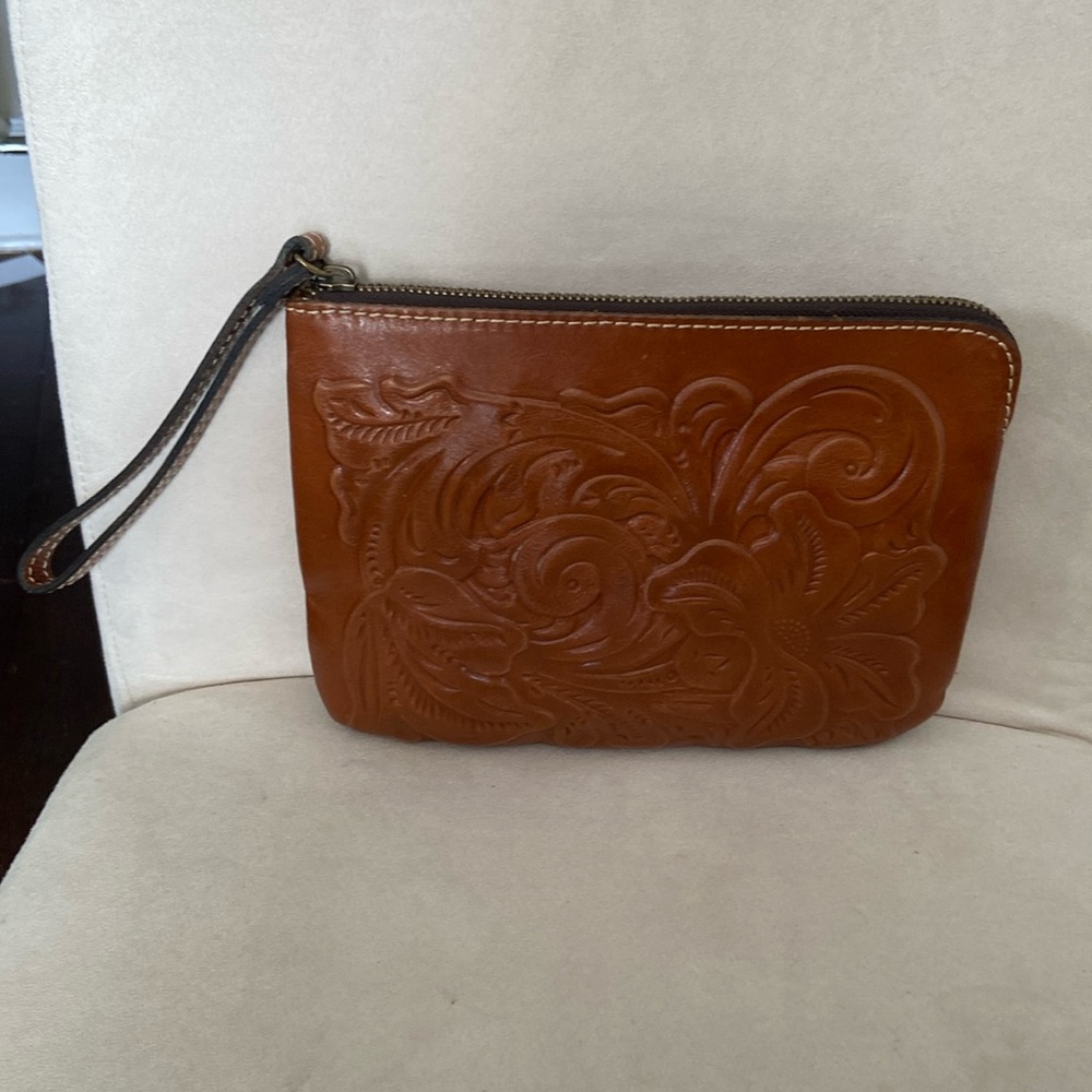 Patricia Nash Tooled wristlet